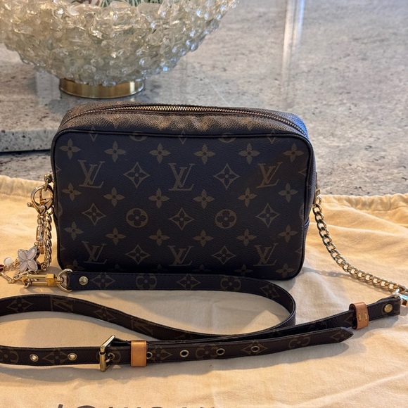 Louis Vuitton Trousse 28 Converted Crossbody Bag - Picture 13 of 16